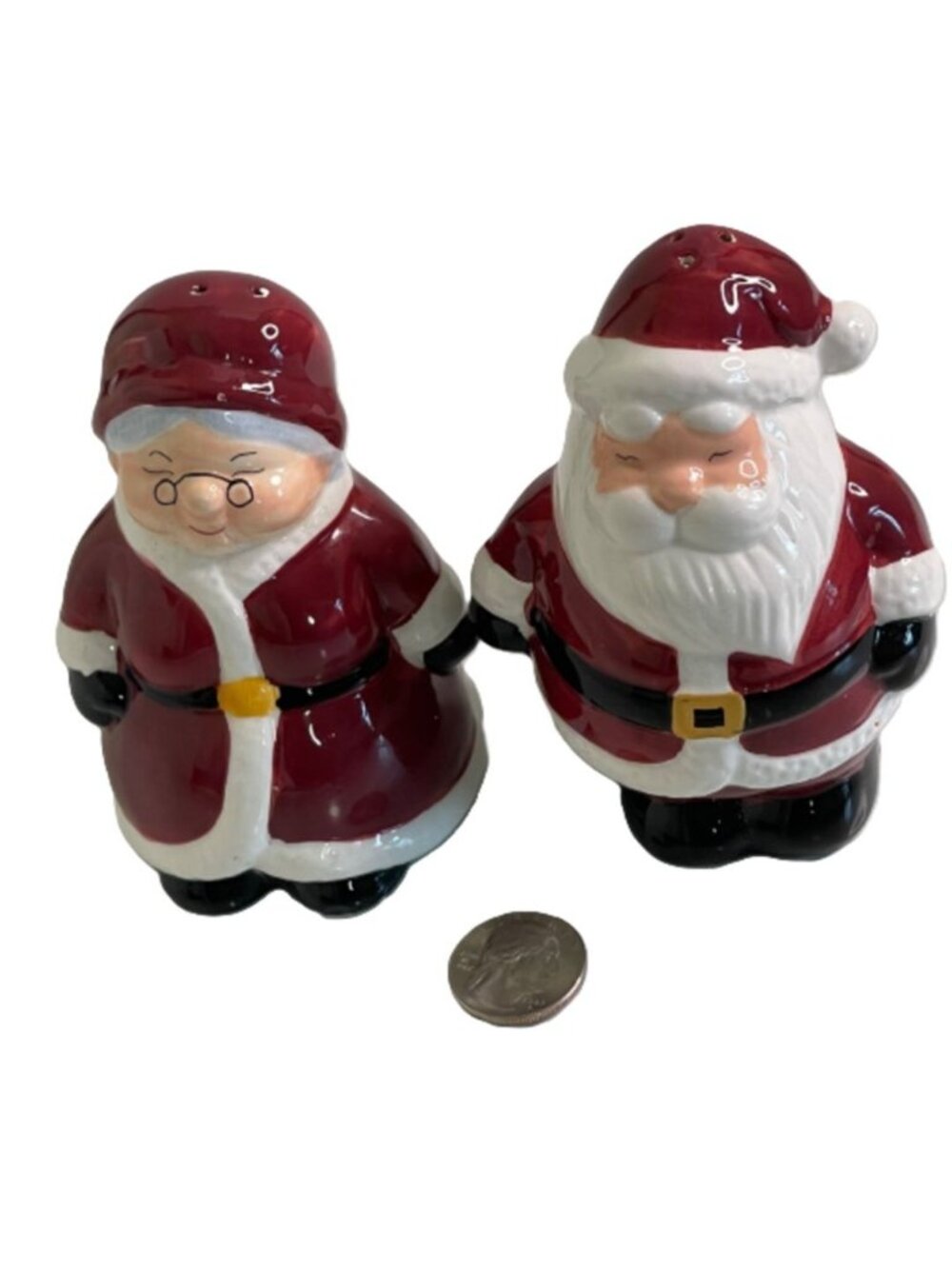 Vintage Publix Santa and Mrs Claus Ceramic Salt / Pepper Set Holiday Collectible